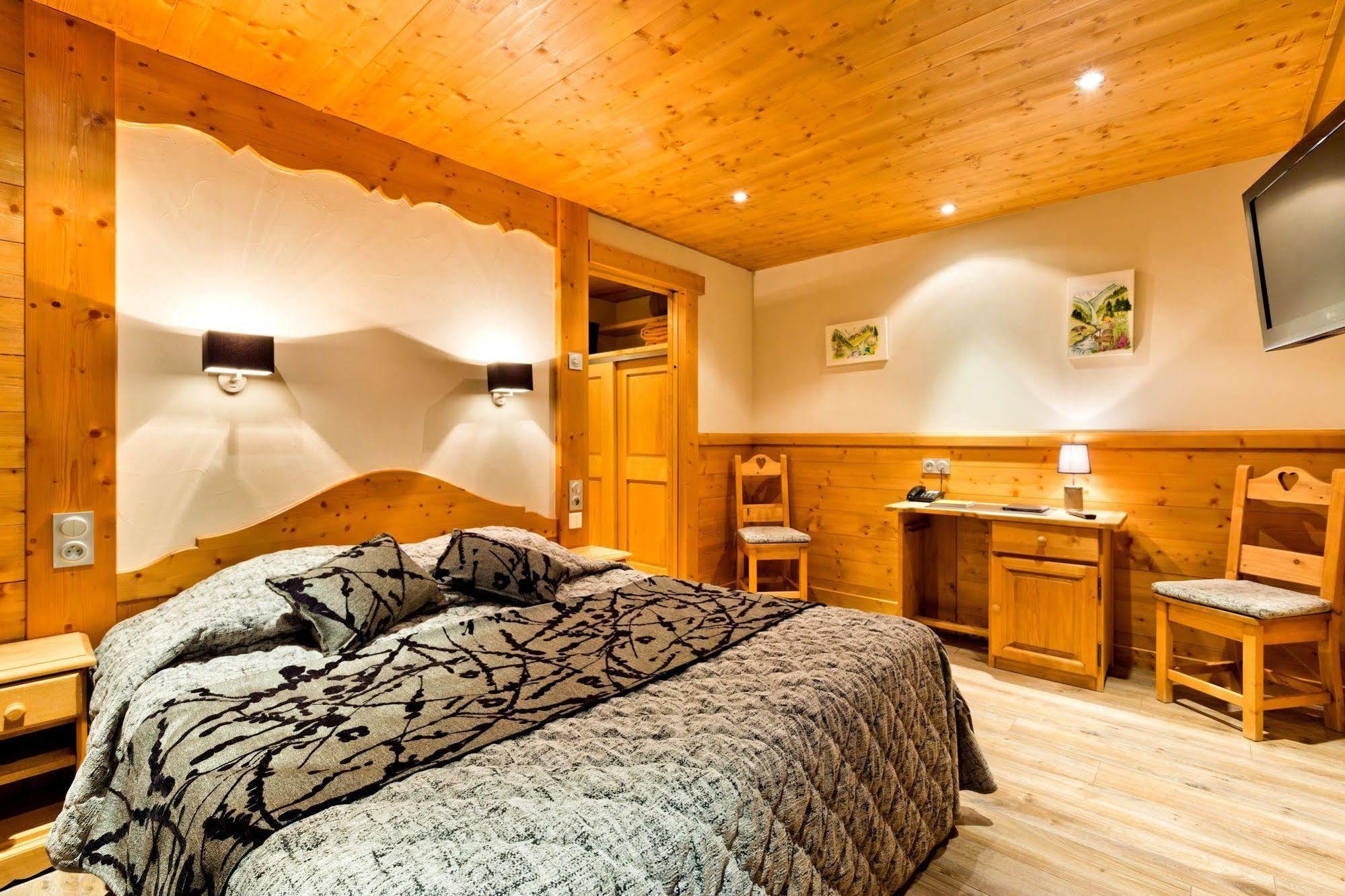 Logis Hotel & Spa Beau-Site Сен-Жан-де-Сикст Экстерьер фото