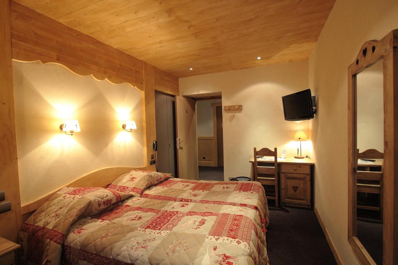 Logis Hotel & Spa Beau-Site Сен-Жан-де-Сикст Номер фото